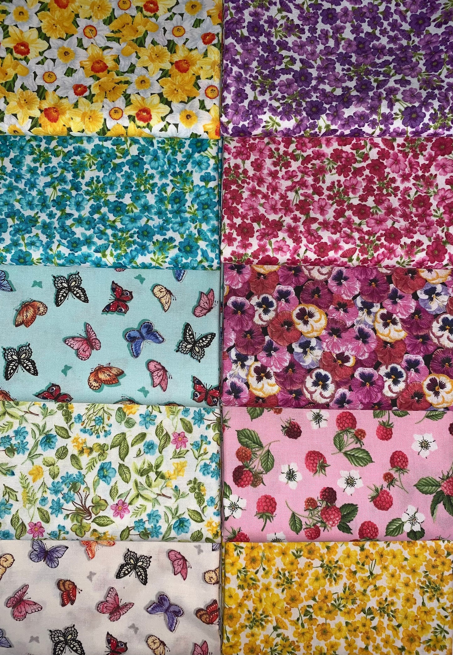 Andover/Makower UK "Summer Days" Half-yard Bundle - 10 Fabrics, 5 Total Yards