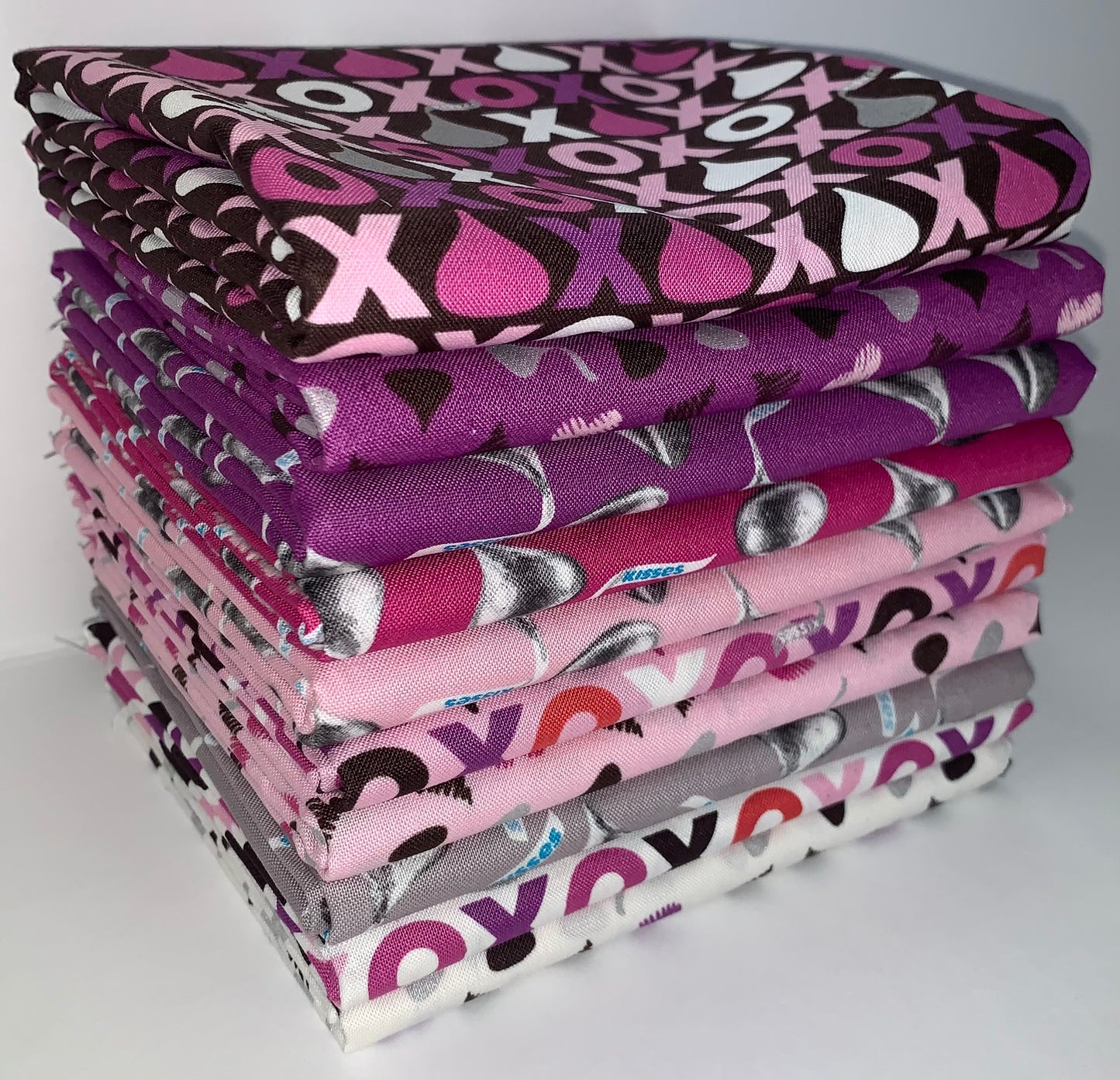 Riley Blake "Celebrate With Hershey - Valentine's" Half-yard Bundle - 10 Fabrics, 5 Total Yards