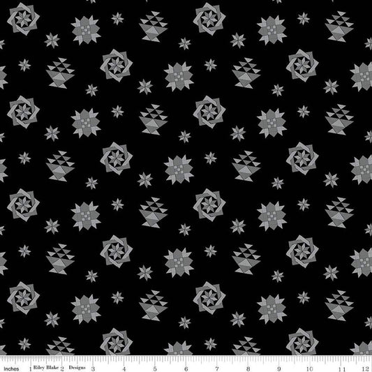 (4.5 yd) Riley Blake Spring Barn Quilts C14332 Black Quilt Blocks