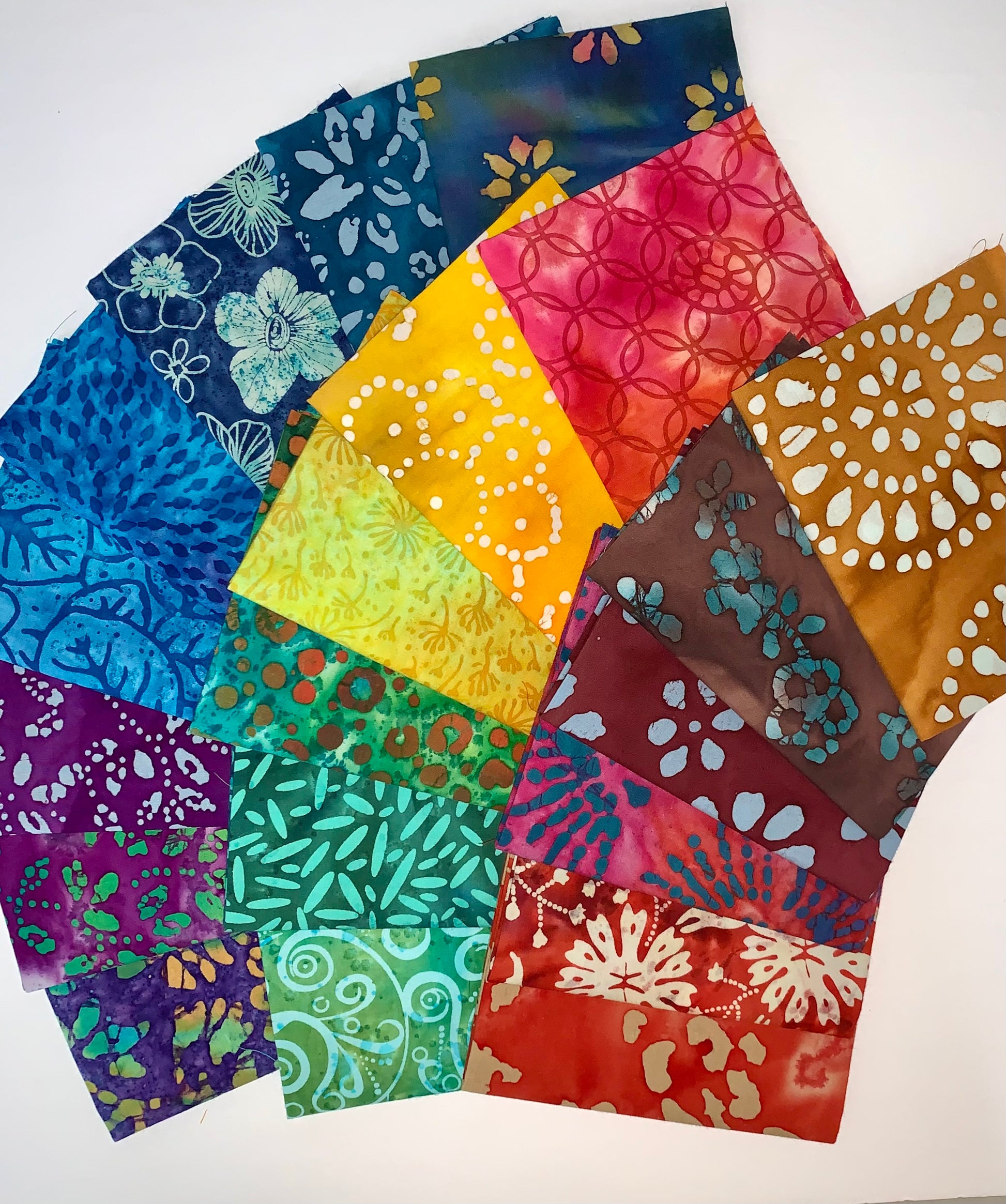 Fat Quarter Bundle of Cool Mottled Batik Cotton Fabrics – Colorado