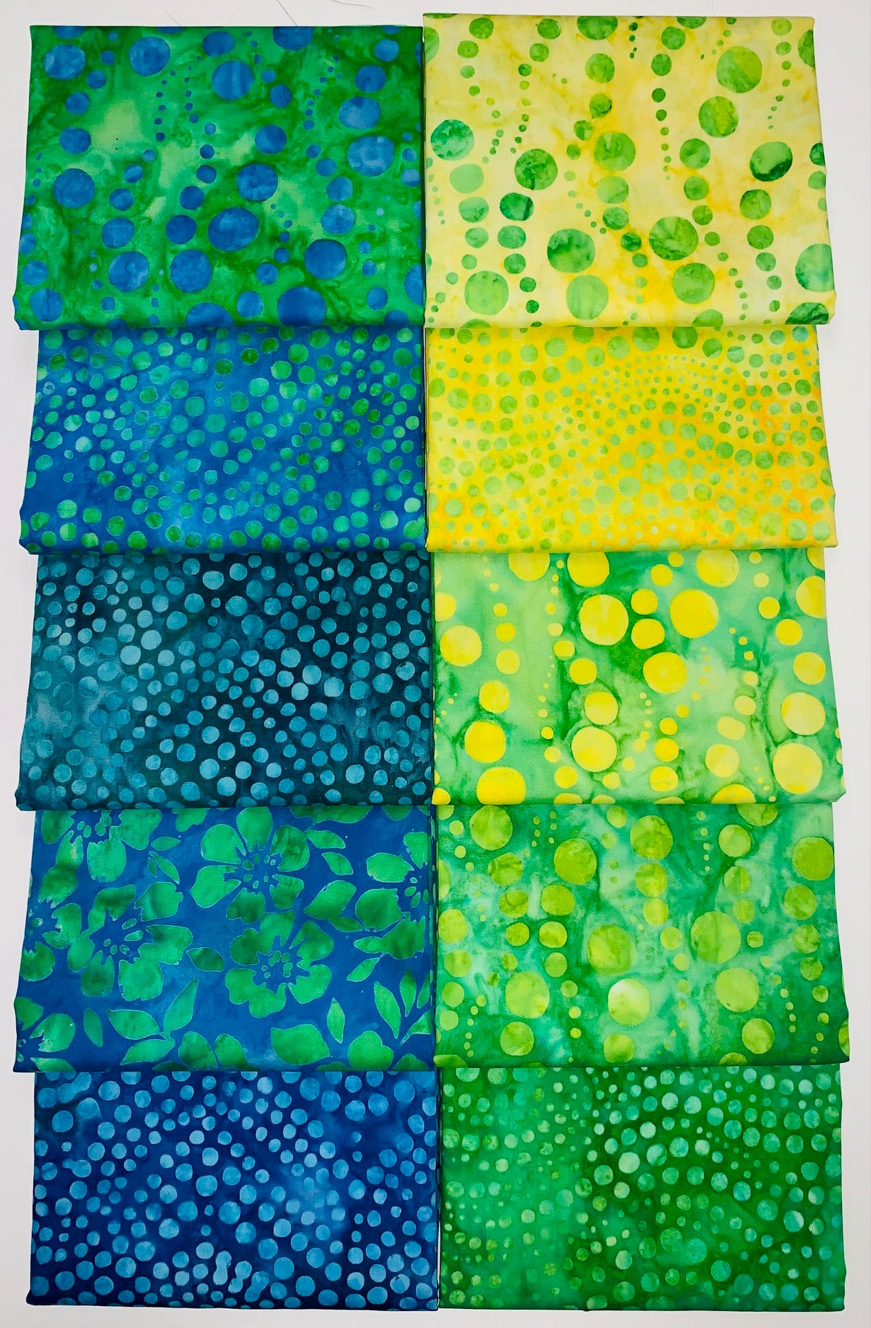 Robert Kaufman Artisan Batik "Dottie" Half-yard Bundle - 10 Fabrics, 5 Total Yards