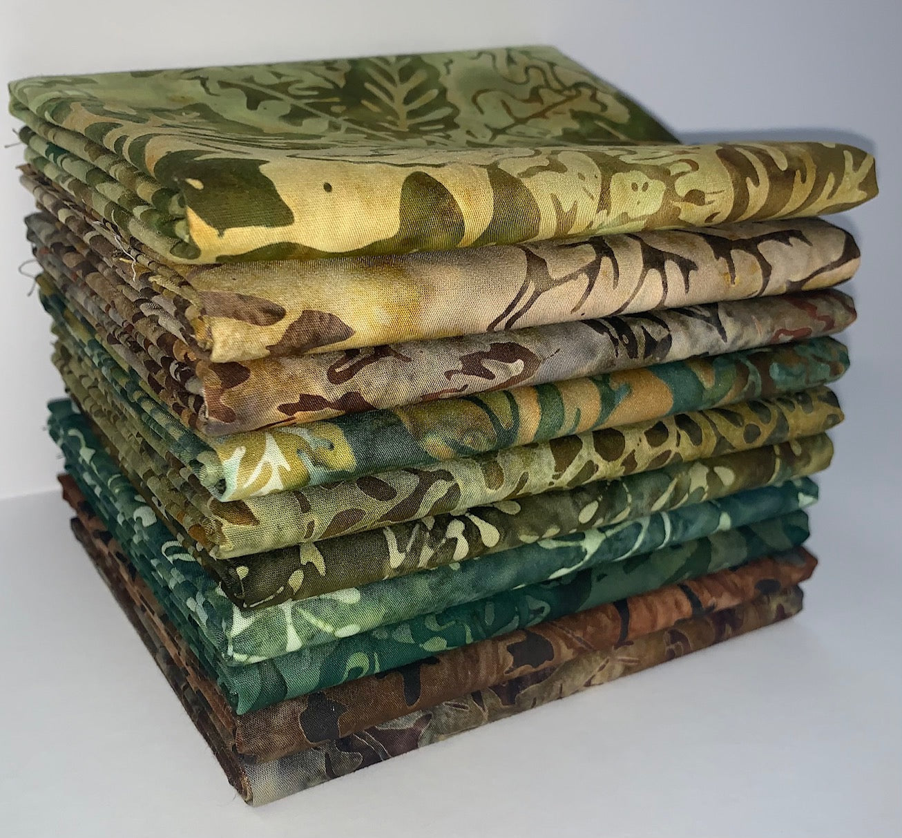 Robert Kaufman Artisan Batik "Auburn" Half-yard Bundle - 10 Fabrics, 5 Total Yards