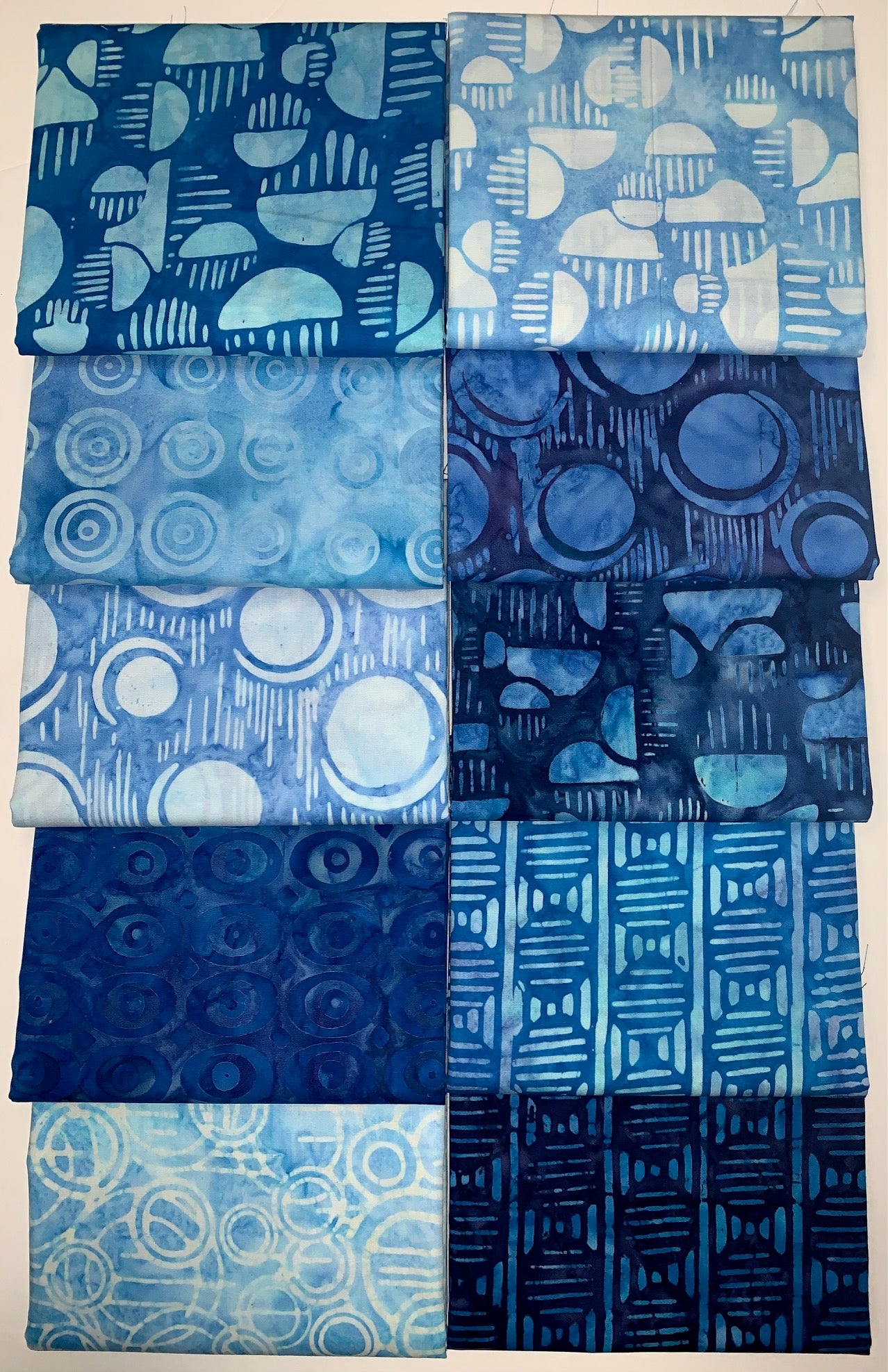 Robert Kaufman Artisan Batik "Bubble Blues" Half-yard Bundle - 10 Fabrics, 5 Total Yards