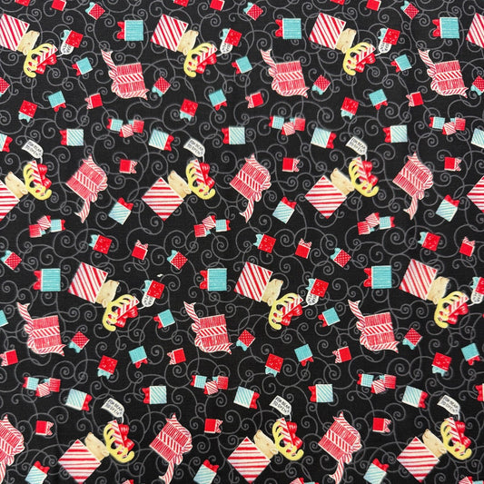 (4 yd) eStudio 12 Days Of Christmas Tossed Presents Black 6285-99