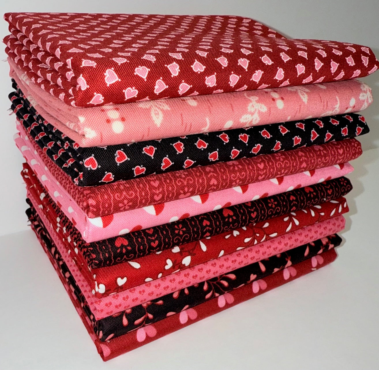 Andover "Be Mine" (Valentine/Hearts) Half-yard Bundle - 10 Fabrics, 5 Total Yards