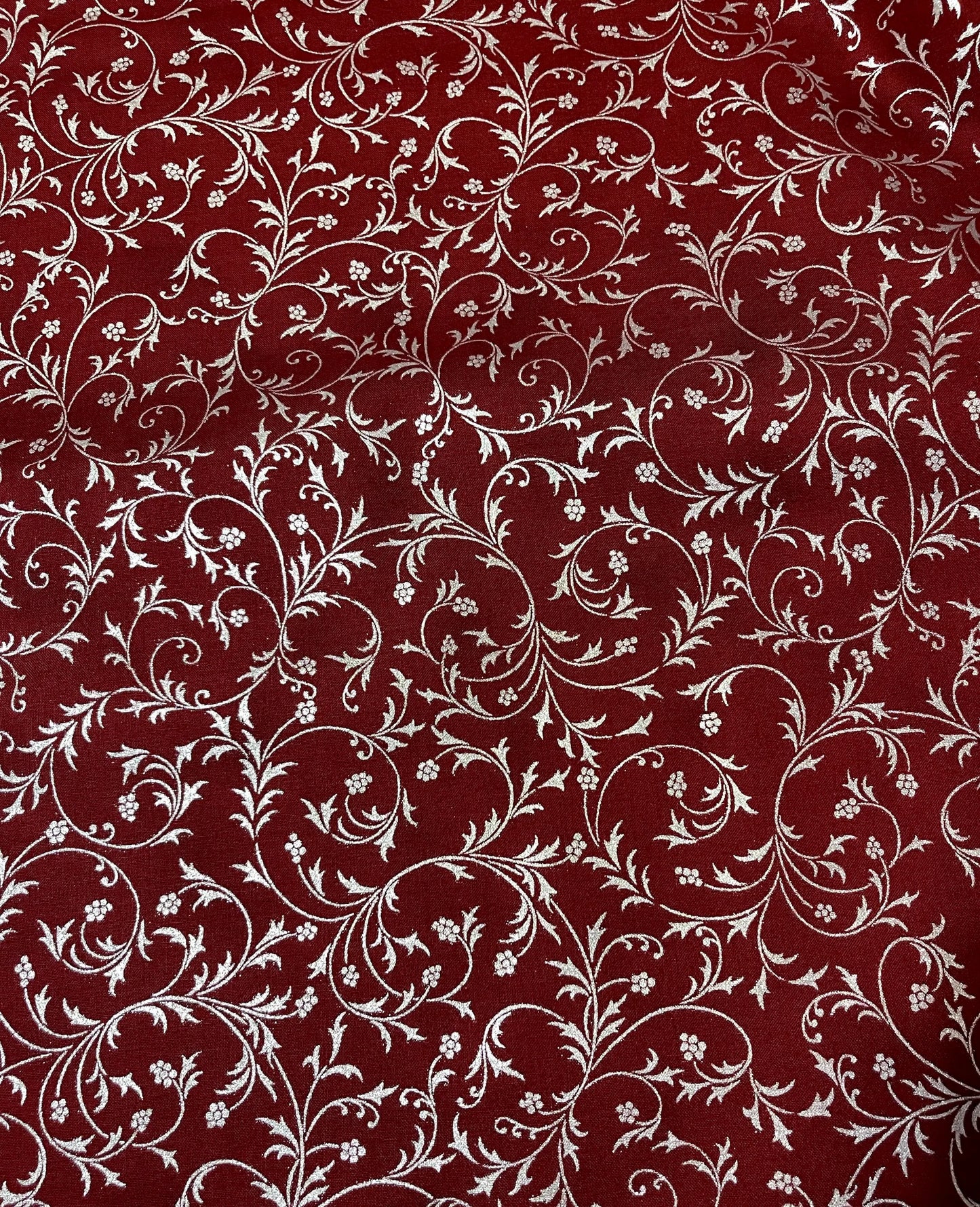 (3.5 yd) Robert Kaufman Holiday Flourish Snow Flower 21600-95 Burgundy (Silver Metallic Accents)